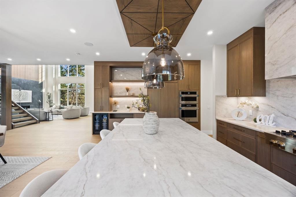 620 Varsity Estates Crescent Nw, Calgary, AB - Indoor Photo Showing Bedroom
