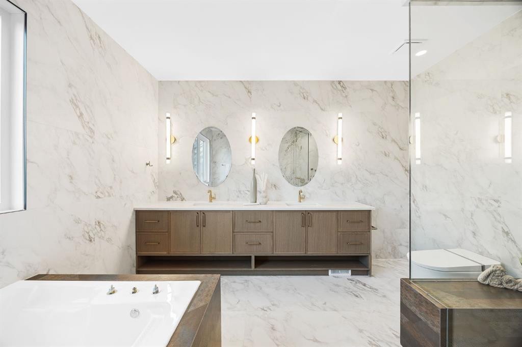 620 Varsity Estates Crescent Nw, Calgary, AB - Indoor Photo Showing Bathroom