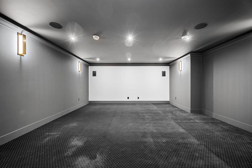 620 Varsity Estates Crescent Nw, Calgary, AB - Indoor Photo Showing Other Room