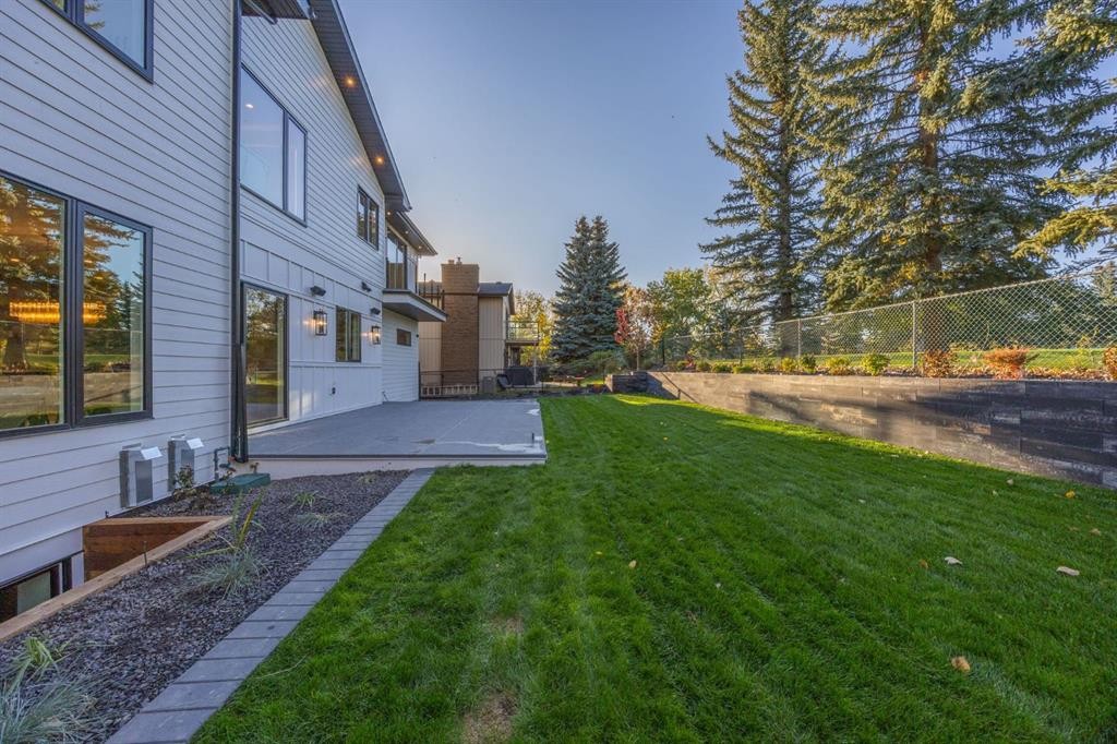 620 Varsity Estates Crescent Nw, Calgary, AB - Outdoor