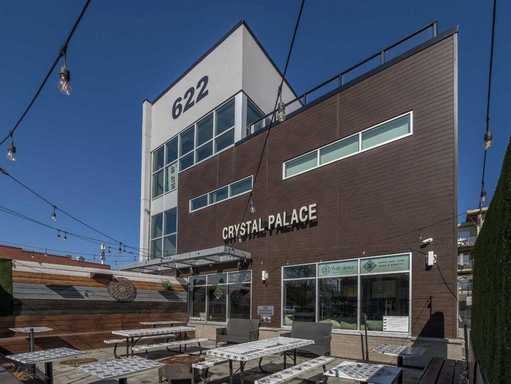 622 Edmonton Trail Ne, Calgary, AB