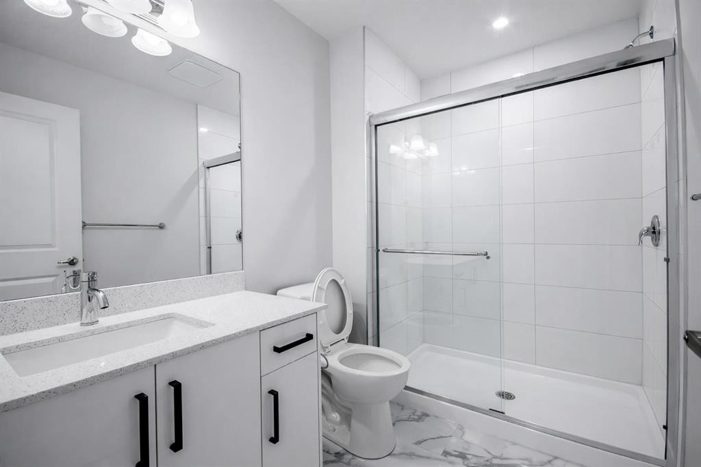 113 Corner Meadows Square Ne, Calgary, AB - Indoor Photo Showing Bathroom