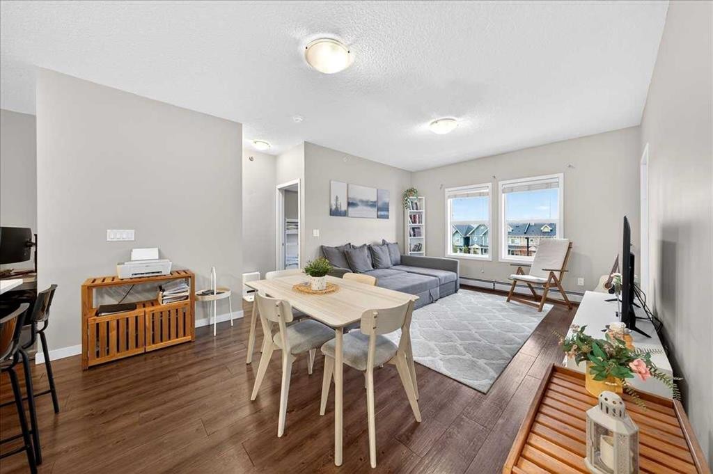 302-200 Cranfield Common Se, Calgary, AB - Indoor