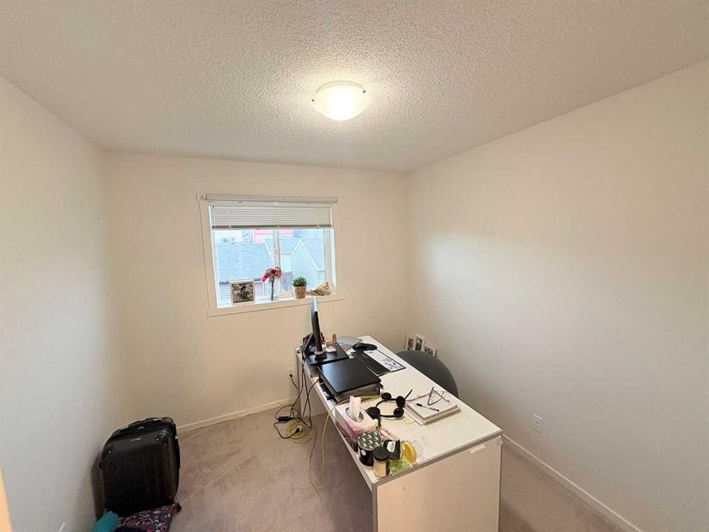 36 Evansborough Common Nw, Calgary, AB - Indoor