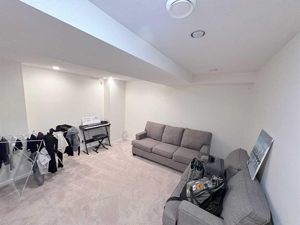 36 Evansborough Common Nw, Calgary, AB - Indoor