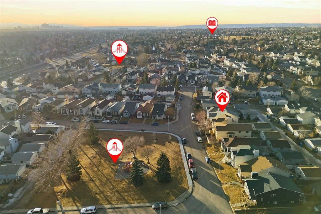 24 Laguna Close Ne, Calgary, AB - With View