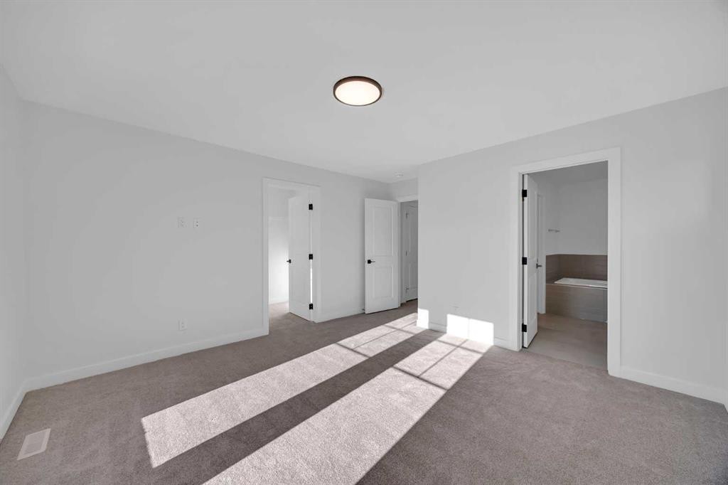 14 Versant Path Sw, Calgary, AB - Indoor