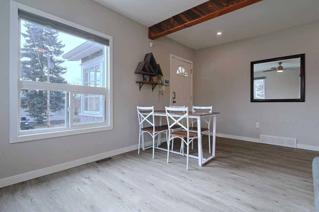 18 Maple Street, Okotoks, AB - Indoor Photo Showing Other Room
