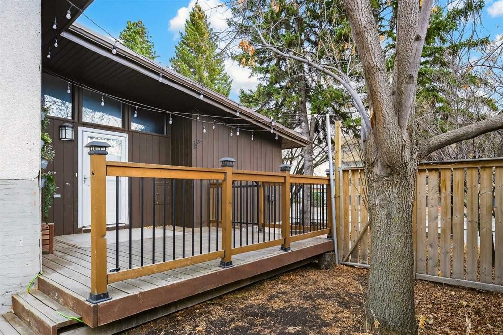 4936 40 Avenue Nw, Calgary, AB - Outdoor With Deck Patio Veranda With Exterior