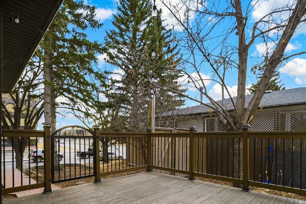 4936 40 Avenue Nw, Calgary, AB - Outdoor With Deck Patio Veranda