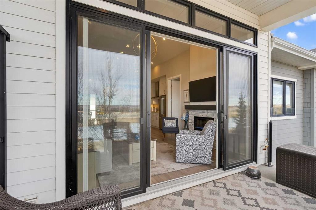 206 Crestridge Common Sw, Calgary, AB - Outdoor With Balcony With Exterior
