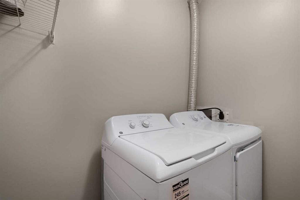 1224-2370 Bayside Road Sw, Airdrie, AB - Indoor Photo Showing Laundry Room