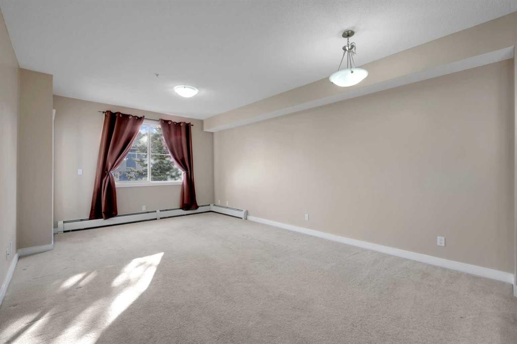 1224-2370 Bayside Road Sw, Airdrie, AB - Indoor Photo Showing Other Room