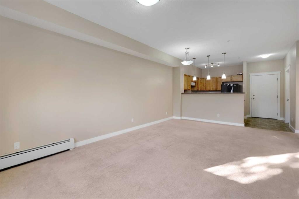 1224-2370 Bayside Road Sw, Airdrie, AB - Indoor Photo Showing Other Room