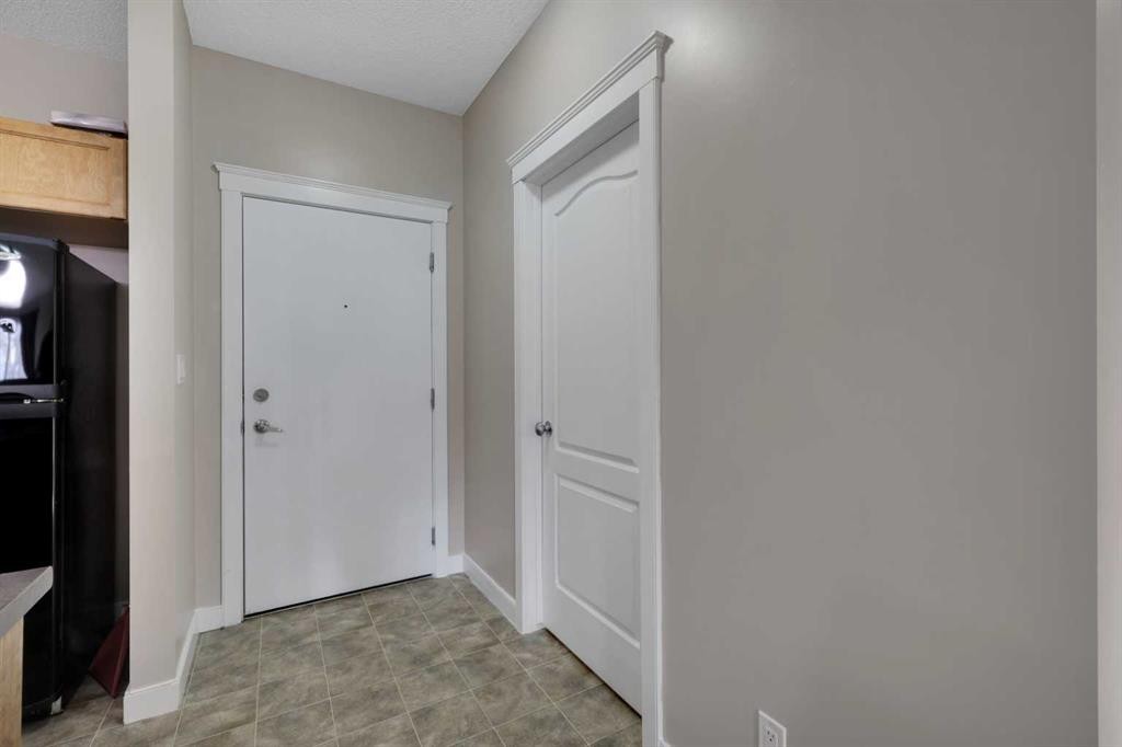 1224-2370 Bayside Road Sw, Airdrie, AB - Indoor Photo Showing Other Room