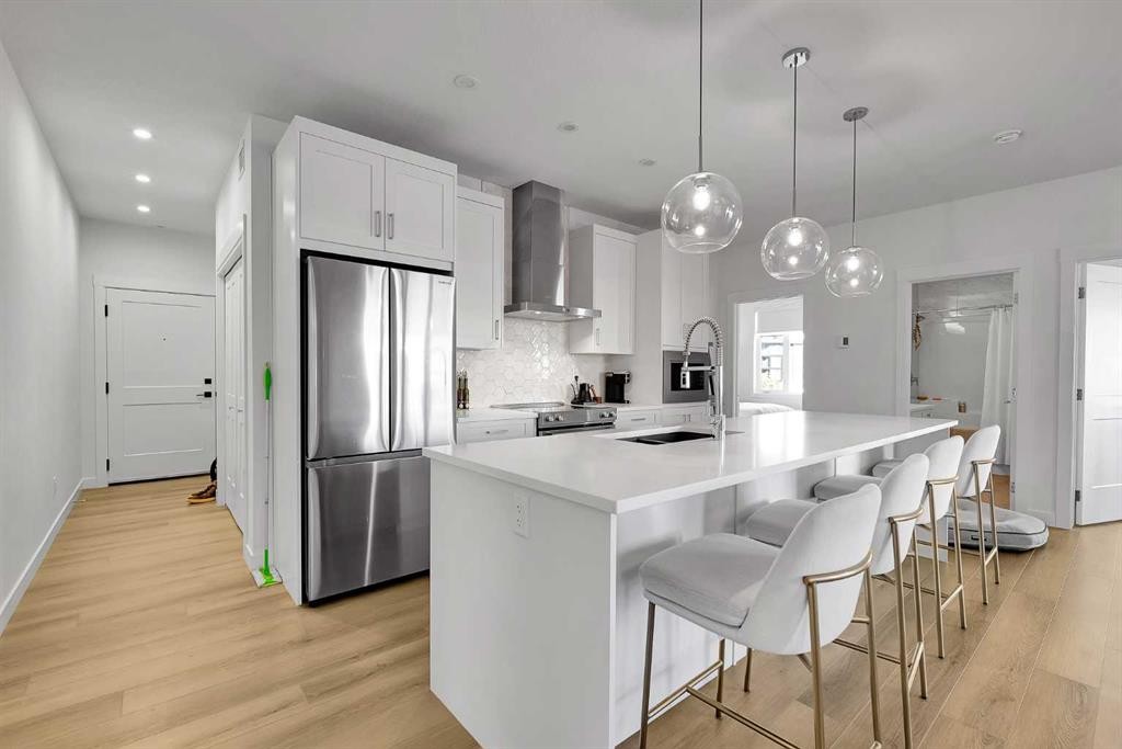 2216-200 Seton Circle Se, Calgary, AB - Indoor Photo Showing Kitchen With Upgraded Kitchen