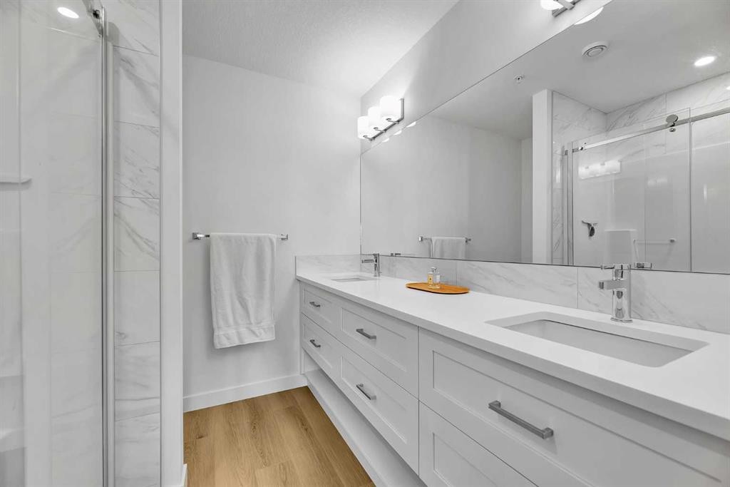2216-200 Seton Circle Se, Calgary, AB - Indoor Photo Showing Bathroom