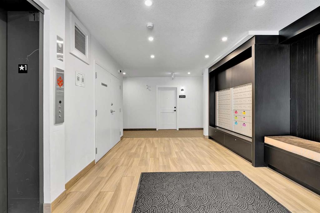2216-200 Seton Circle Se, Calgary, AB - Indoor Photo Showing Other Room