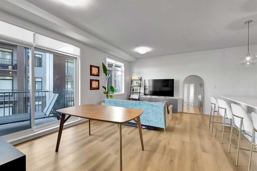 2216-200 Seton Circle Se, Calgary, AB - Indoor