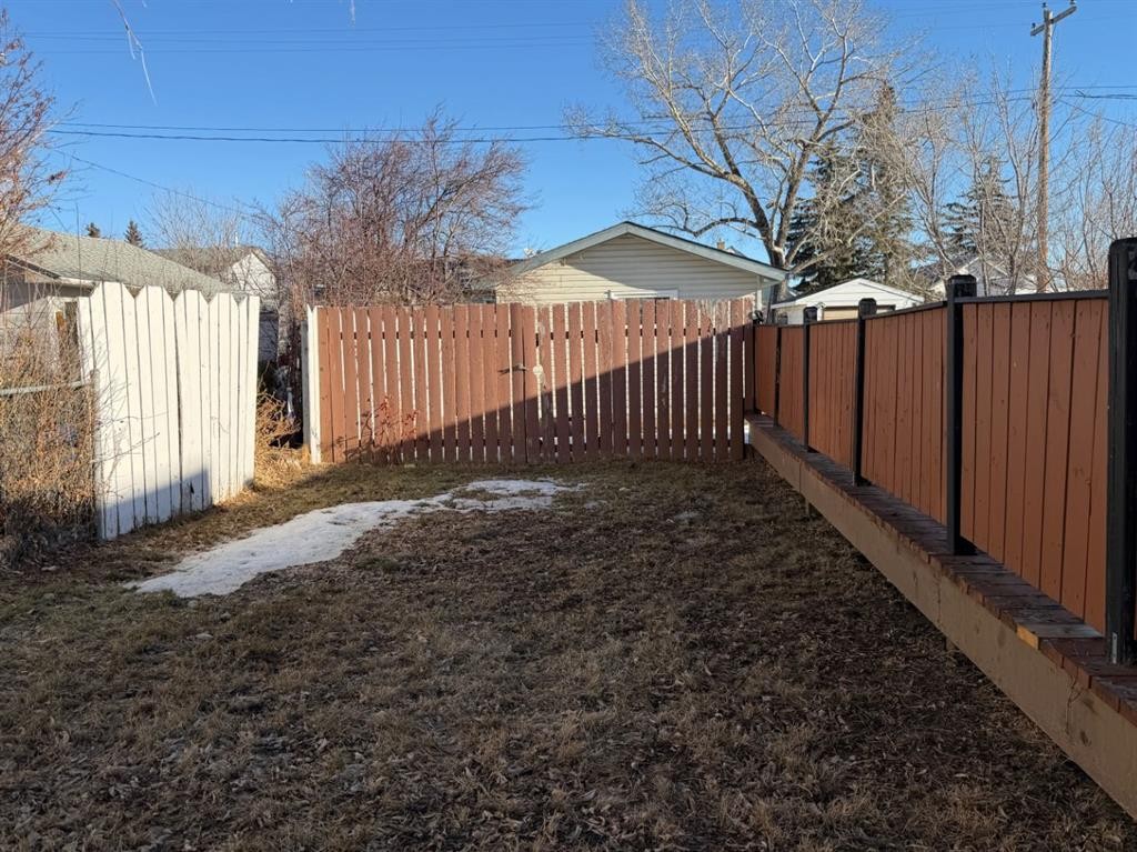 234 9 Street, Beiseker, AB - Outdoor