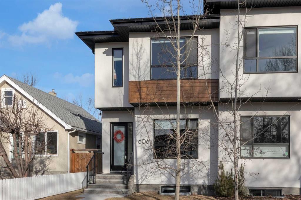 606 9 Avenue Ne, Calgary, AB - Outdoor