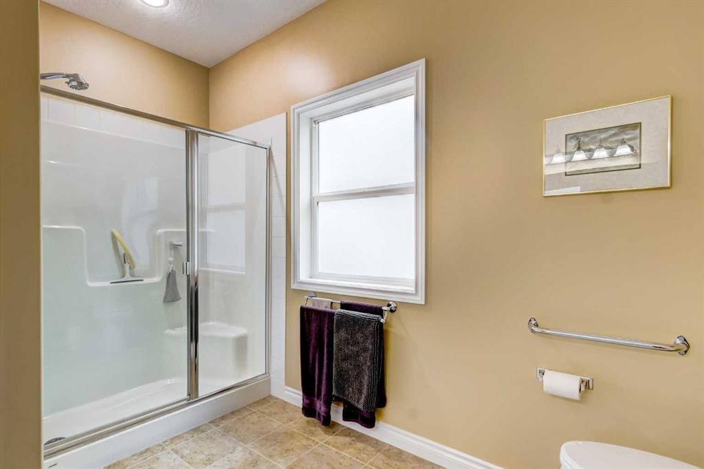 7-43 Westlake Circle, Strathmore, AB - Indoor Photo Showing Bathroom