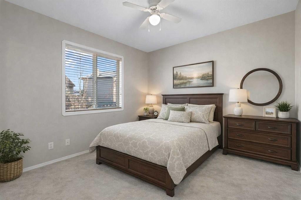 95 Cambridge Glen Drive, Strathmore, AB - Indoor Photo Showing Bedroom