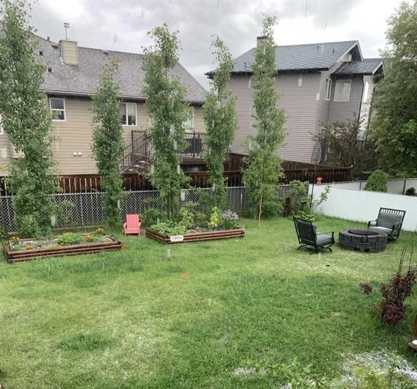 95 Cambridge Glen Drive, Strathmore, AB - Outdoor