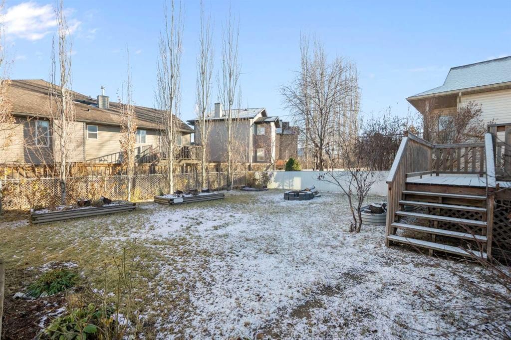 95 Cambridge Glen Drive, Strathmore, AB - Outdoor
