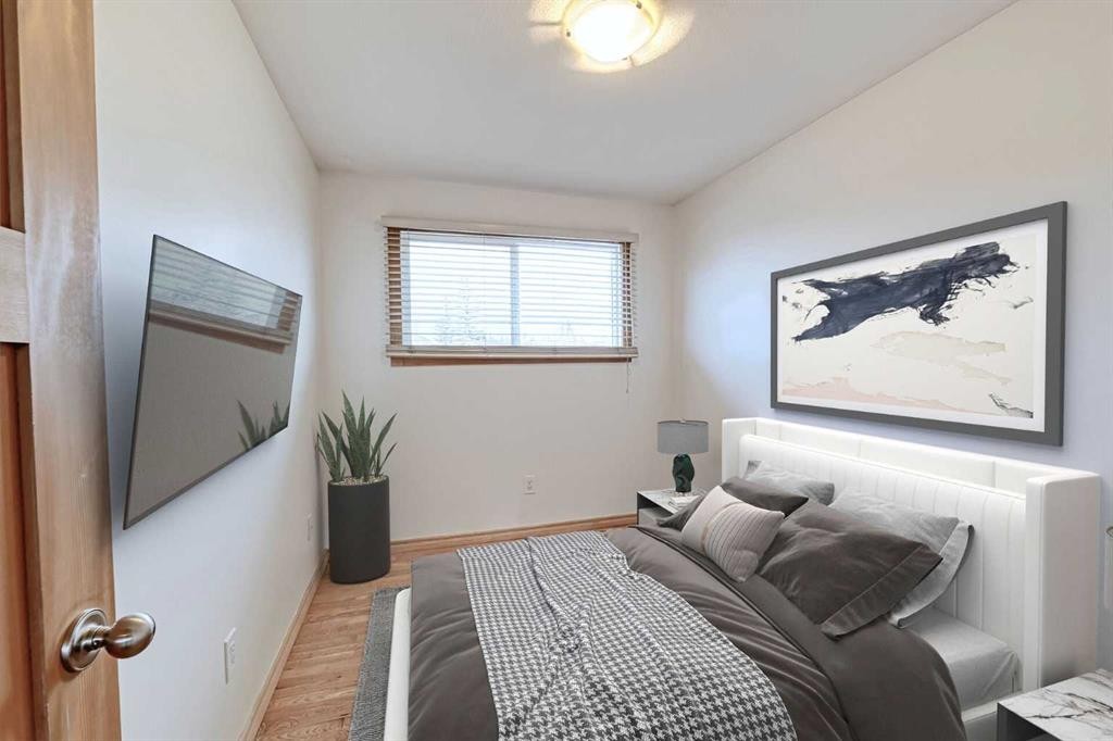 48 Bernard Way Nw, Calgary, AB - Indoor Photo Showing Bedroom