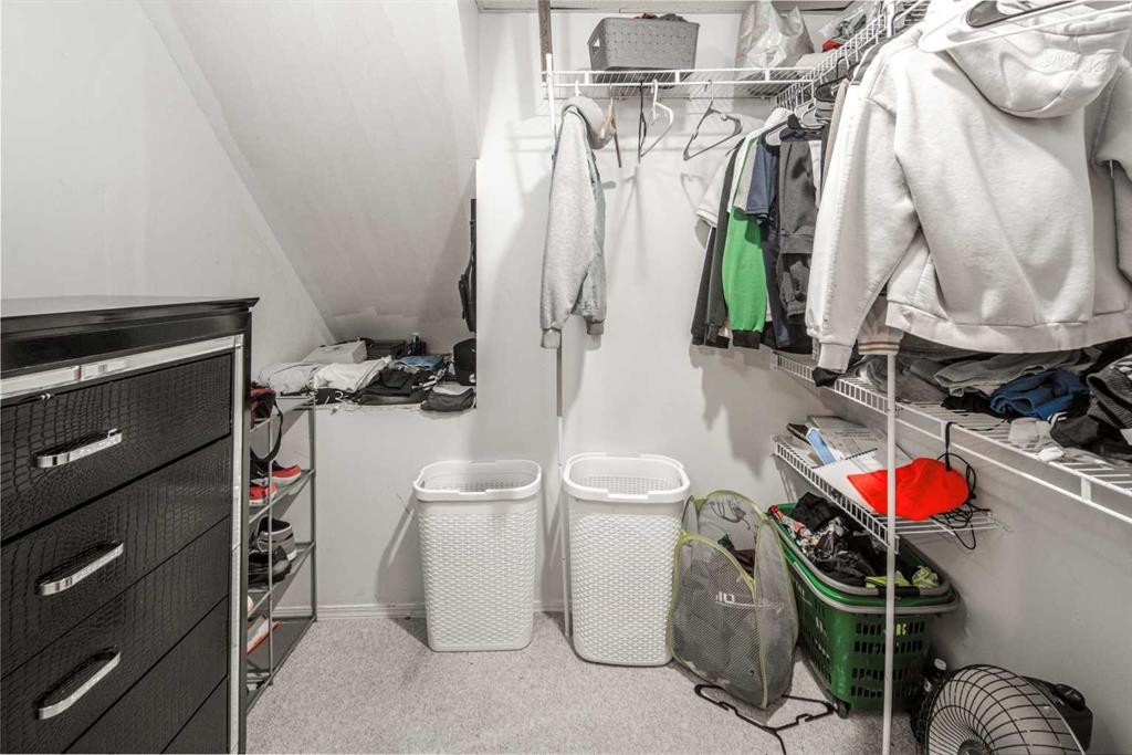 324 Harvest Rose Circle Ne, Calgary, AB - Indoor With Storage