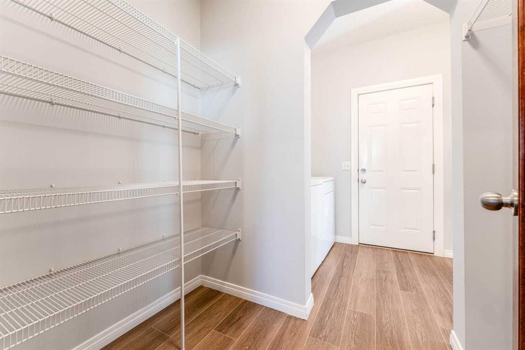 10 Everglen Crescent Sw, Calgary, AB - Indoor With Storage