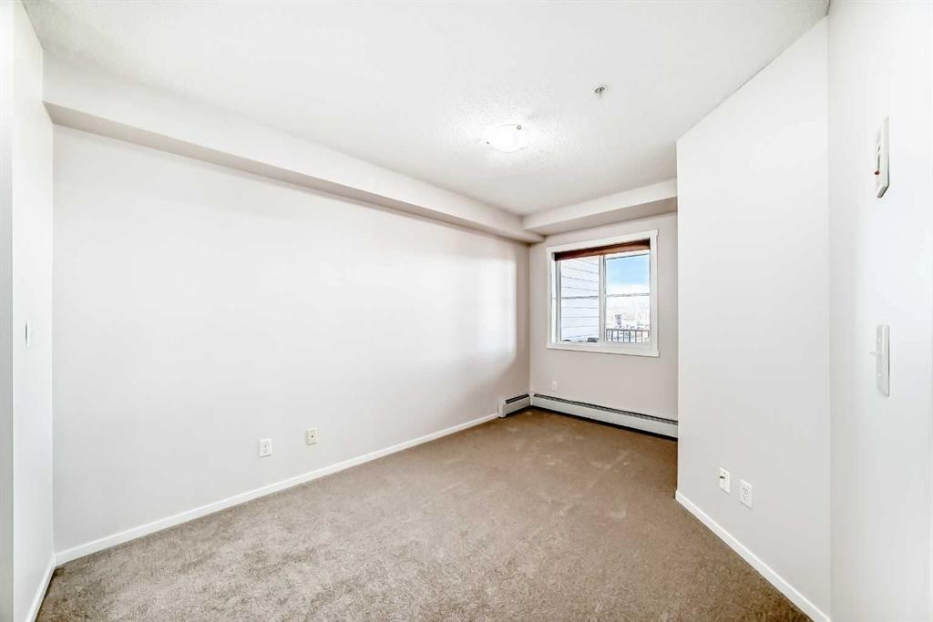 2324-81 Legacy Boulevard Se, Calgary, AB - Indoor Photo Showing Other Room