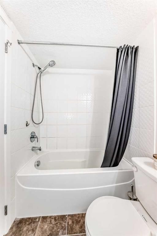 2324-81 Legacy Boulevard Se, Calgary, AB - Indoor Photo Showing Bathroom