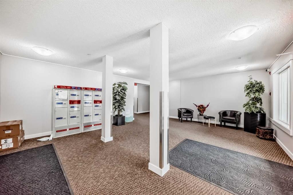 2324-81 Legacy Boulevard Se, Calgary, AB - Indoor