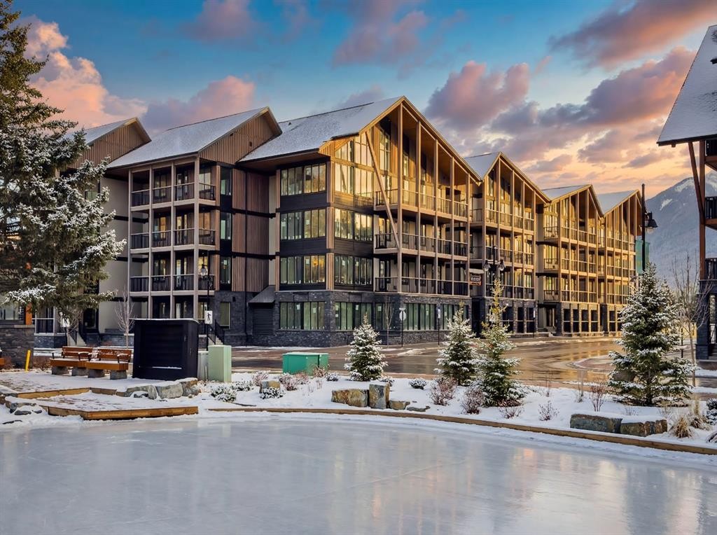 313-1408 Spring Creek Gate, Canmore, AB - Outdoor With Facade