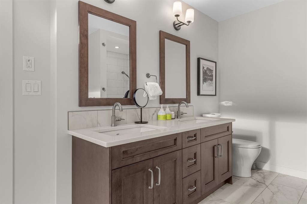 313-1408 Spring Creek Gate, Canmore, AB - Indoor Photo Showing Bathroom