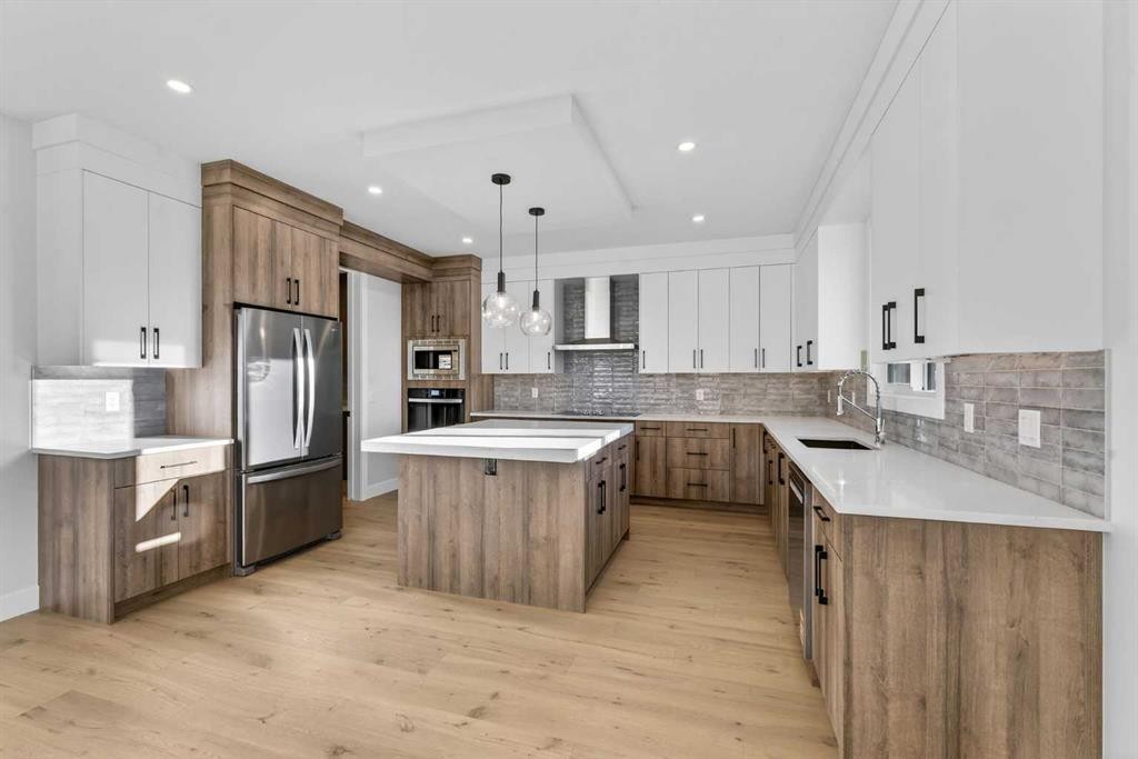 202 Kinniburgh Loop, Chestermere, AB