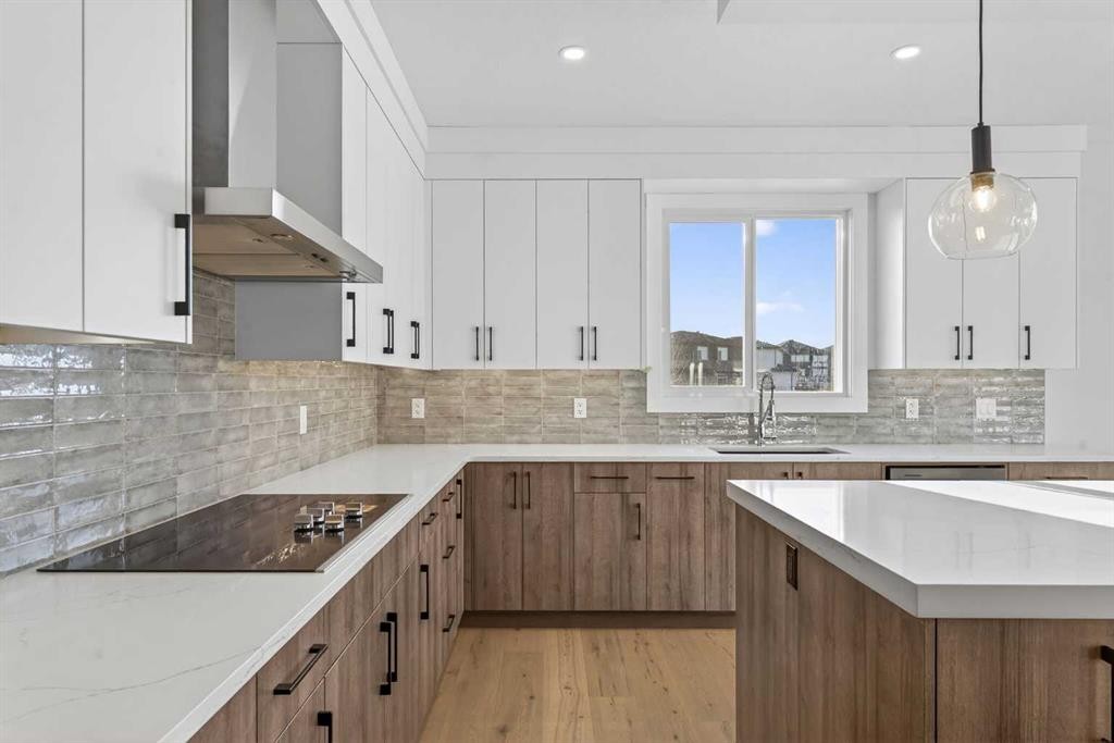 202 Kinniburgh Loop, Chestermere, AB