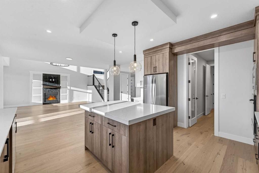 202 Kinniburgh Loop, Chestermere, AB