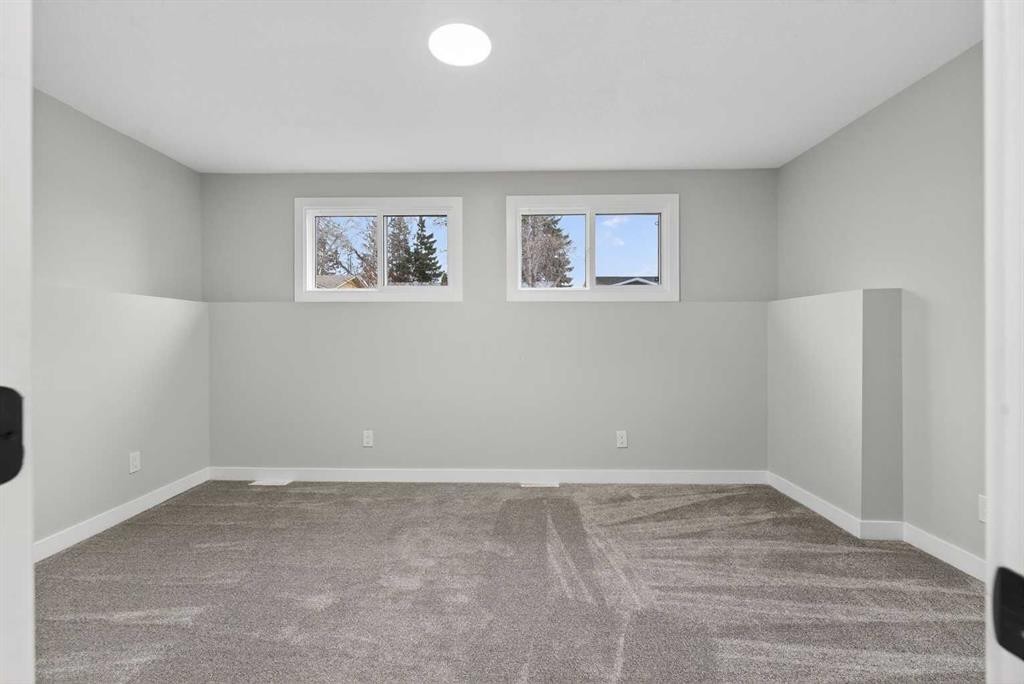 127 Lynnview Way Se, Calgary, AB