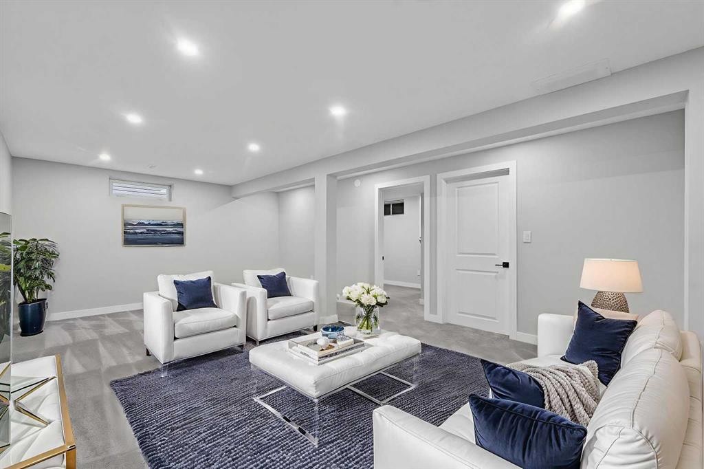 127 Lynnview Way Se, Calgary, AB