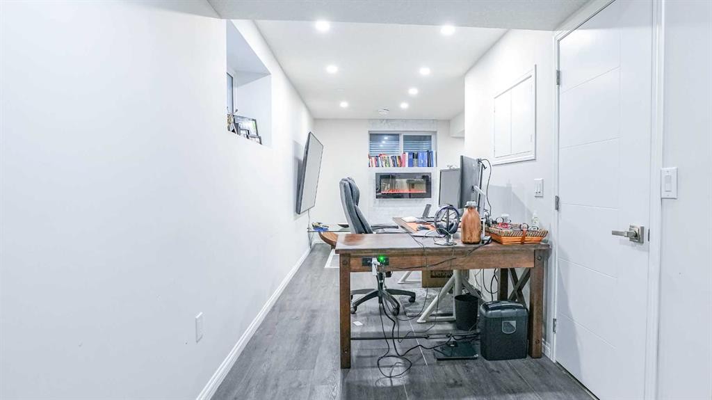 69 Carrington Way Nw, Calgary, AB - Indoor Photo Showing Office