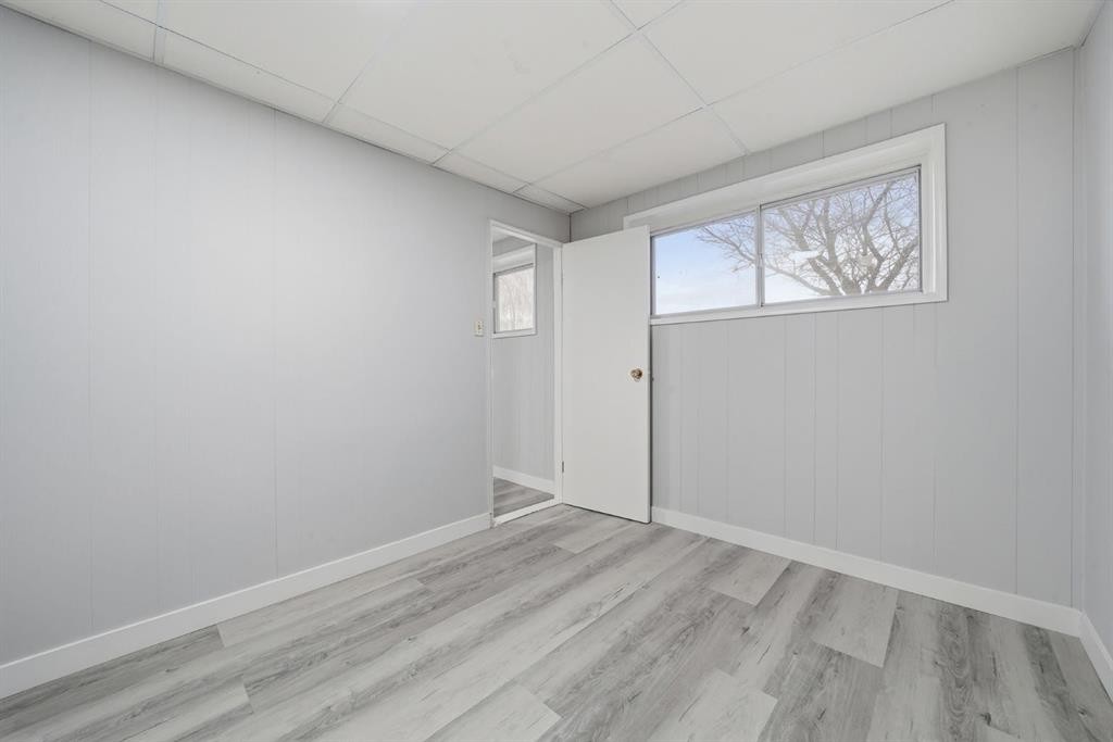 2309 50 Street Ne, Calgary, AB - Indoor Photo Showing Other Room