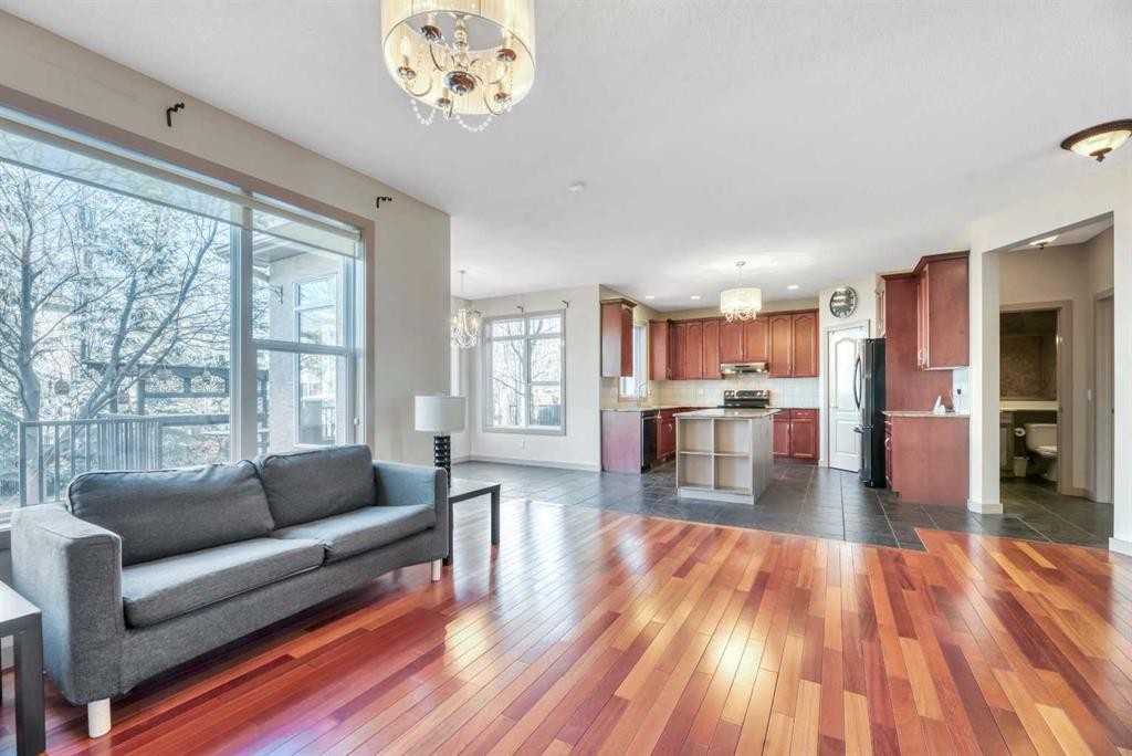 63 Discovery Ridge Circle Sw, Calgary, AB - Indoor Photo Showing Living Room