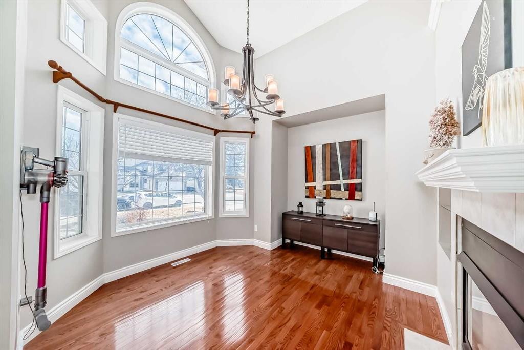 188 Hidden Ranch Crescent Nw, Calgary, AB - Indoor Photo Showing Other Room