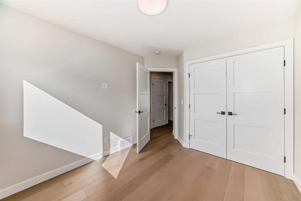 115-1330 1St Avenue, Canmore, AB - Indoor Photo Showing Other Room