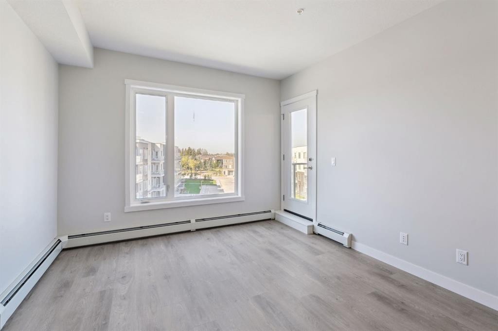 412-700 Shawnee Square Sw, Calgary, AB - Indoor Photo Showing Other Room