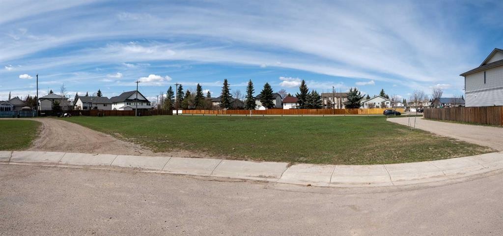 346 Parkview Estates, Strathmore, AB