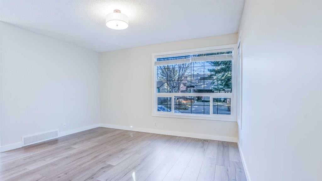 28 Castleridge Crescent Ne, Calgary, AB